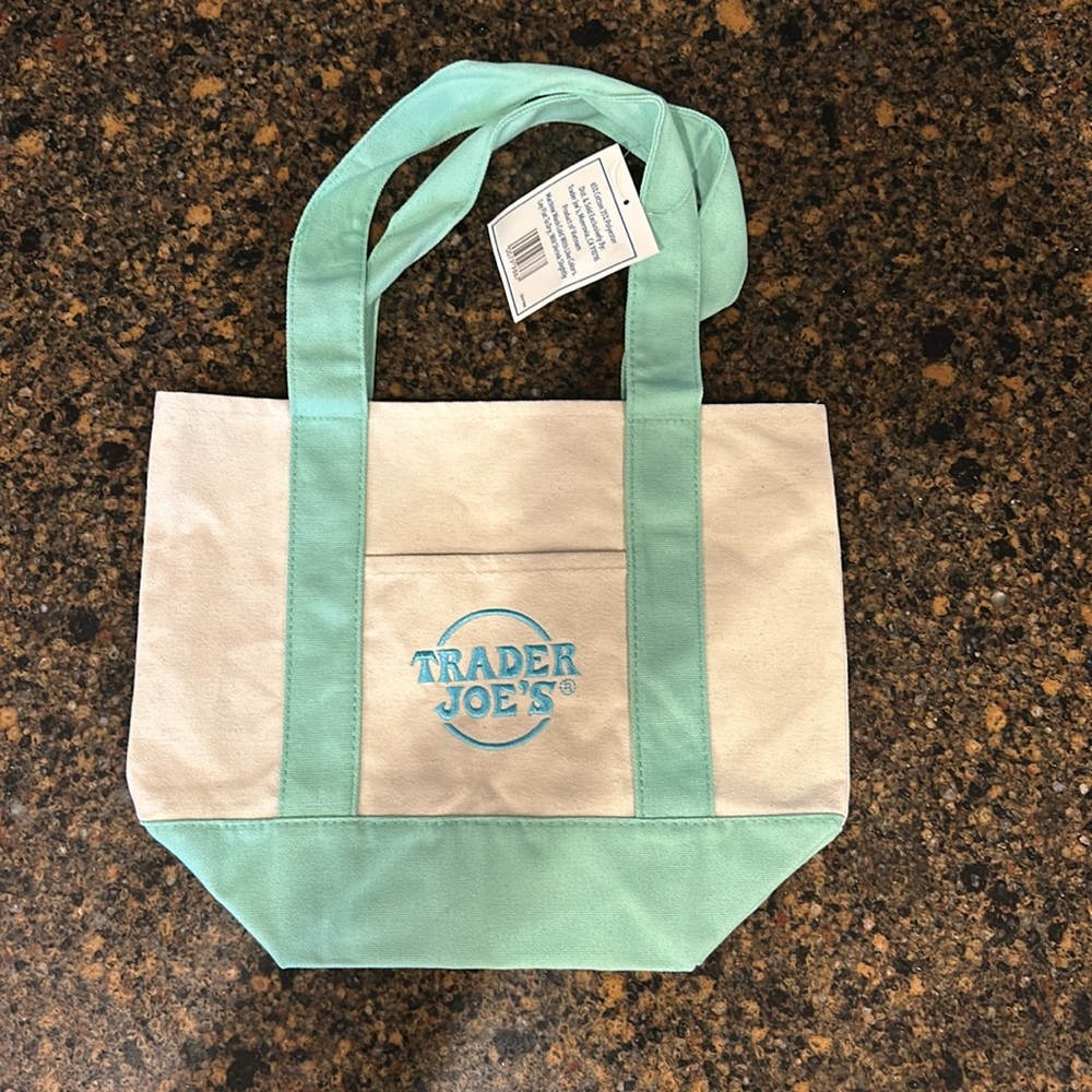 TRDER JOE’S Canvas Tote Bags Green $28 each